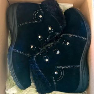 Ladies lace up boots
